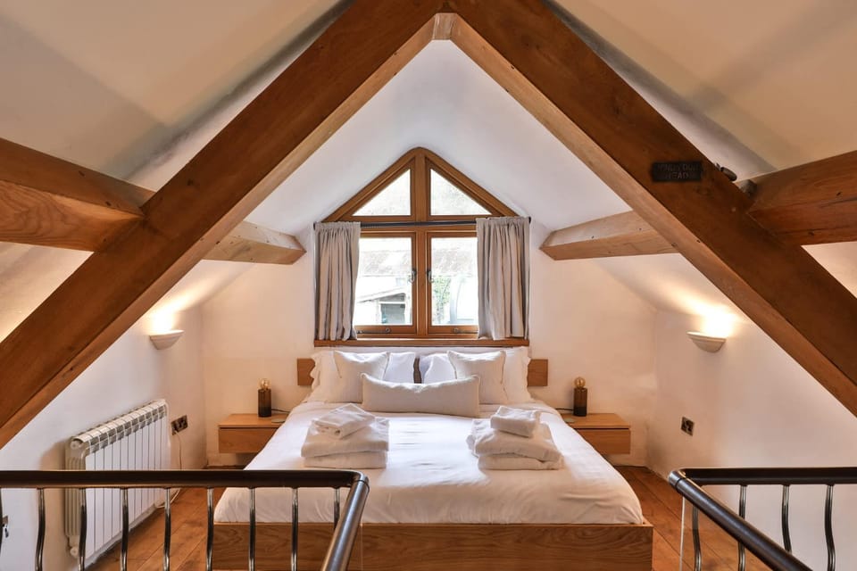 NEW Luxury Devon Barn Conversion House in Croyde