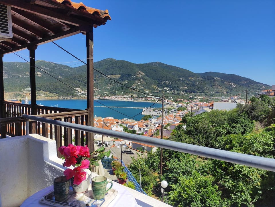 Day, View (from property/room), Balcony/Terrace, City view, Sea view