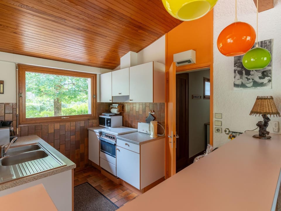 Maison Familiale au Milieu des Pins à Biscarrosse - 6 Pers, 300m du Lac, Ménage Inclus - FR-1-319-573 House in Sanguinet