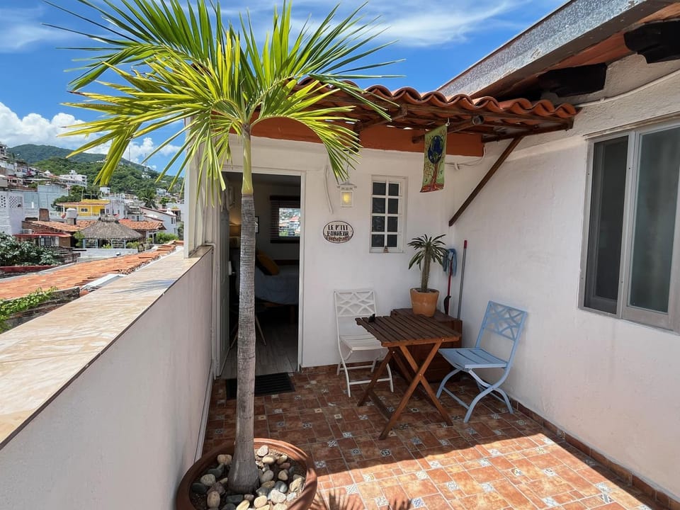 Property building, Patio, Day, View (from property/room), Balcony/Terrace, Dining area