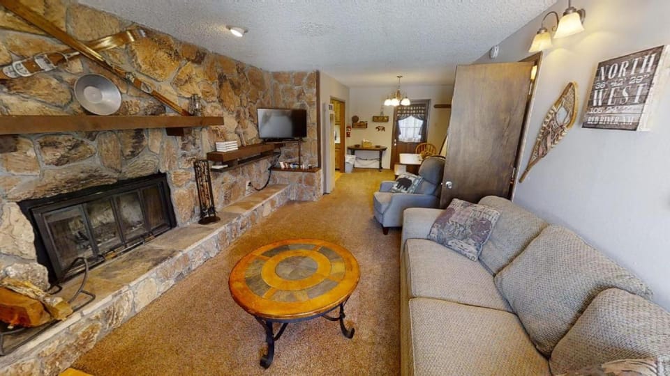 TV and multimedia, Living room, fireplace, furniture, wardrobe