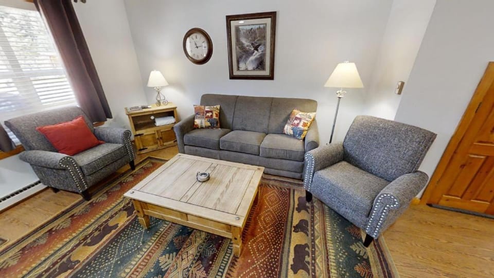 Day, Living room, Seating area, furniture