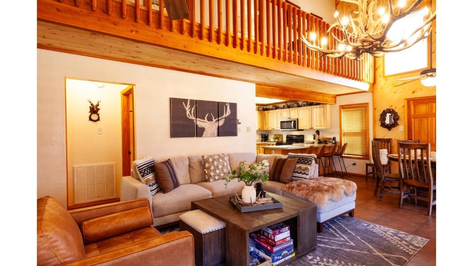 Day, Kitchen or kitchenette, Living room, fireplace, furniture
