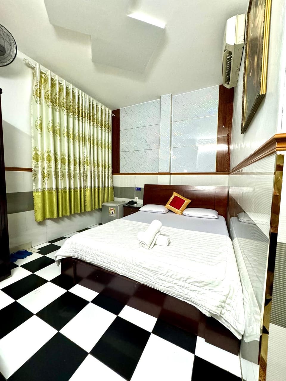 Khách sạn Tuấn Vũ Hotel in Ho Chi Minh City