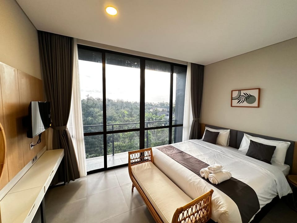 Bed, TV and multimedia, View (from property/room), Balcony/Terrace, Photo of the whole room, Seating area, Bedroom, towels