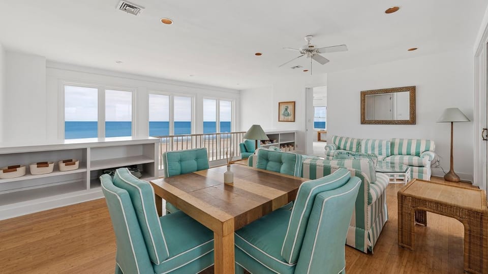 Ocean Ease home by Peace Vacations House in South Carolina