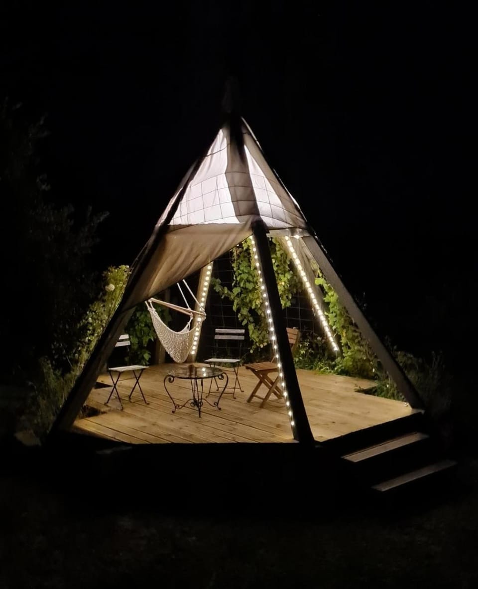Patio, Night