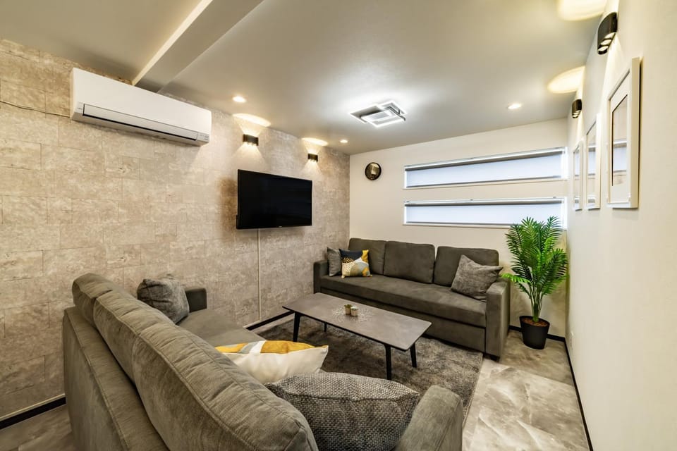 TV and multimedia, Living room, air conditioner