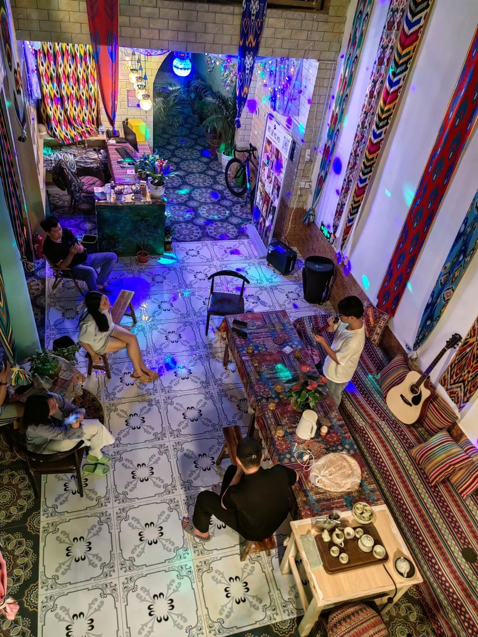 Living room, Evening entertainment
