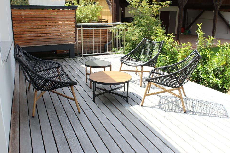 Patio, Day, Garden, Balcony/Terrace, Garden view