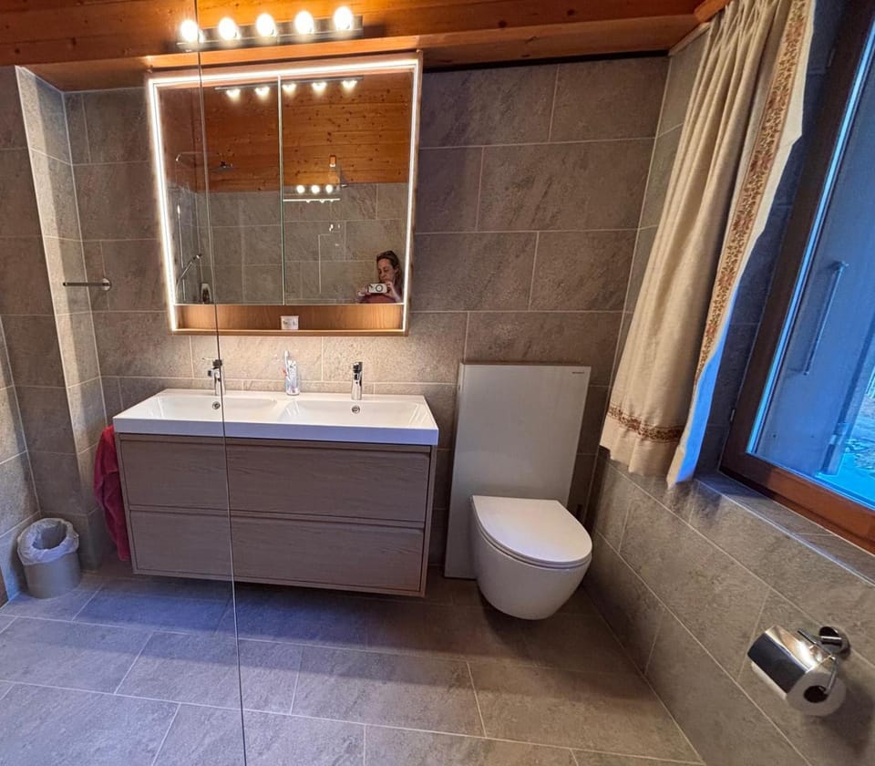 Gstaad - Cozy spacious Flat right in the village Apartment in Saanen