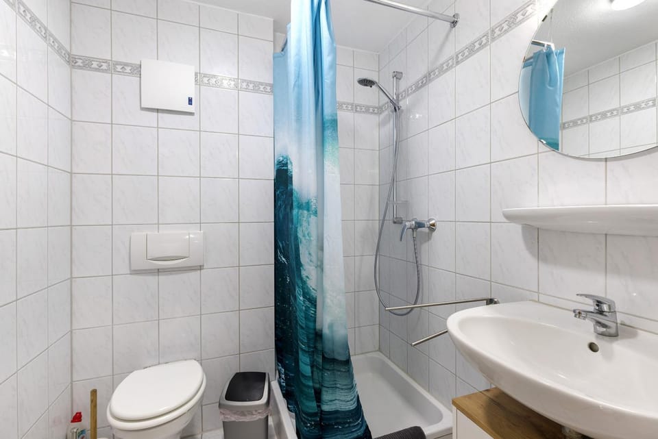 Bathroom, Living room