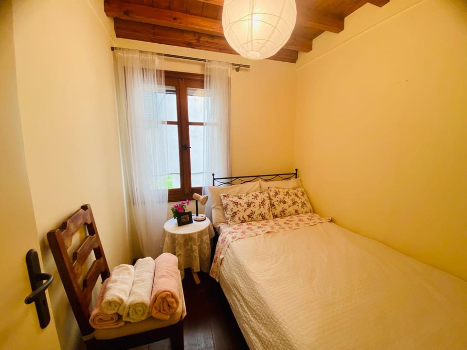 Wake-up-by-the-sea! House in Nydri