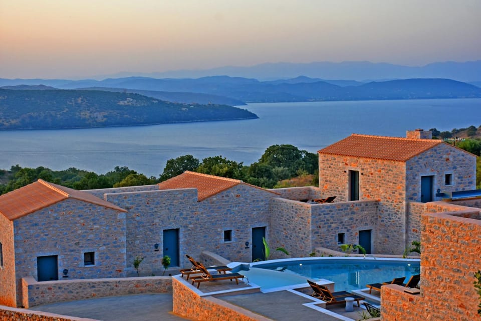 Property building, Day, Natural landscape, Pool view, Sea view, Swimming pool