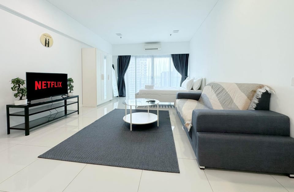 TV and multimedia, Seating area