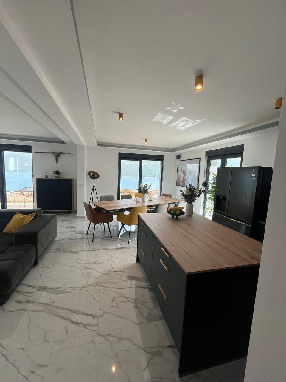 Kitchen or kitchenette, Living room, Dining area, Evening entertainment