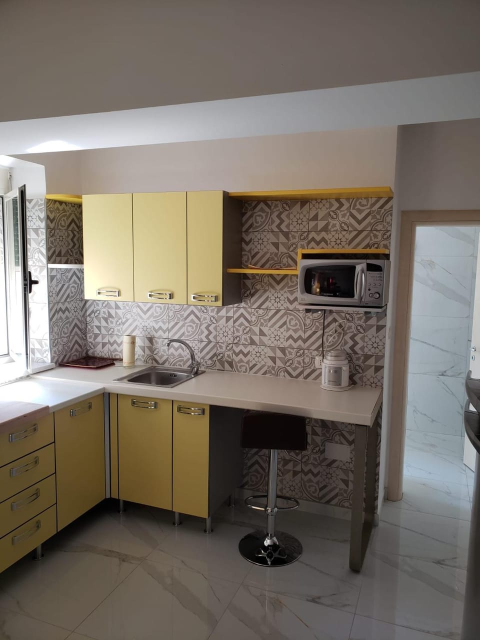 Kitchen or kitchenette