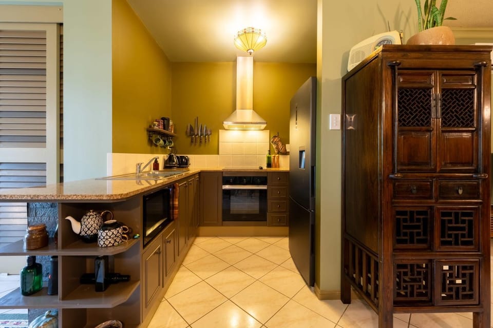 Lily Lakes - Resort Style Living Apartment in Cairns