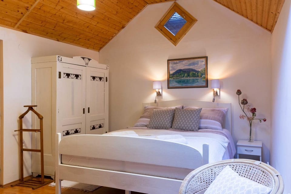 Bed, Bedroom, fireplace, pet friendly, wardrobe