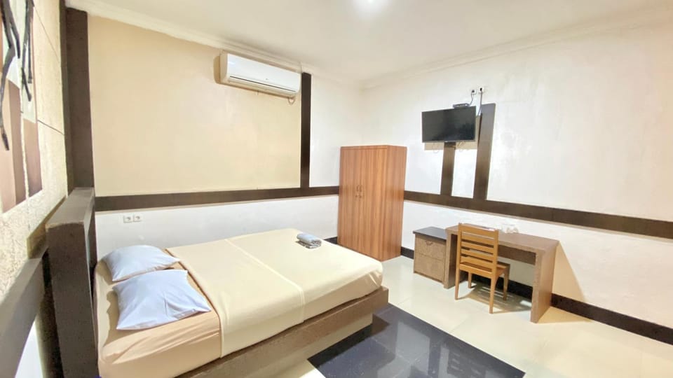 Bed, TV and multimedia, Photo of the whole room, Bedroom, air conditioner