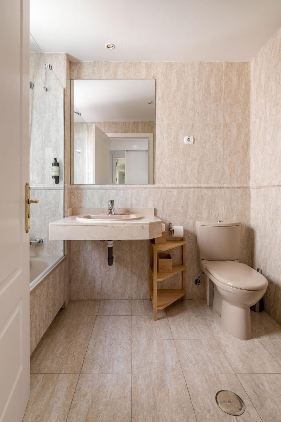 Bathroom, Bath