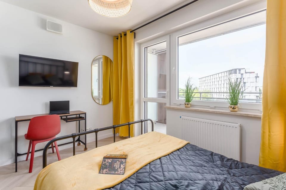 Bed, TV and multimedia, Balcony/Terrace, Photo of the whole room