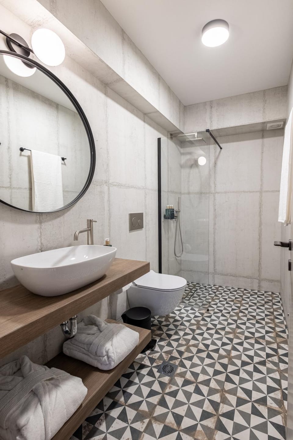 Shower, Bathroom, towels