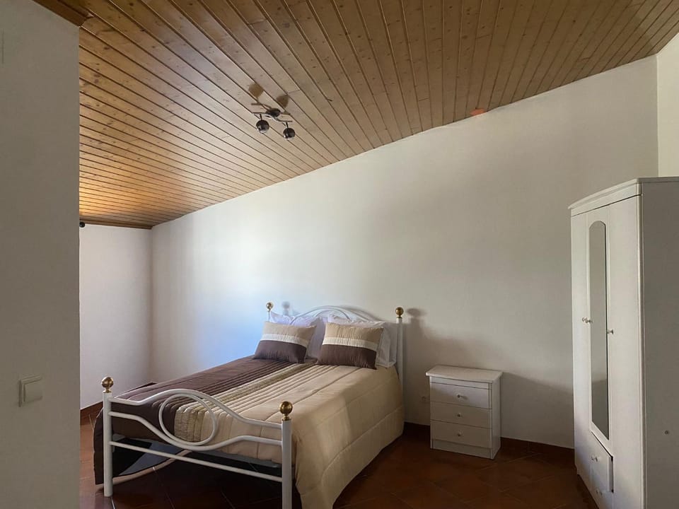 Vale do Gavim, Rua das Seixas House in Portugal