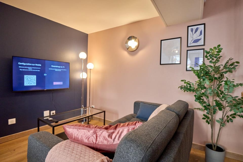 TV and multimedia, Living room, Seating area