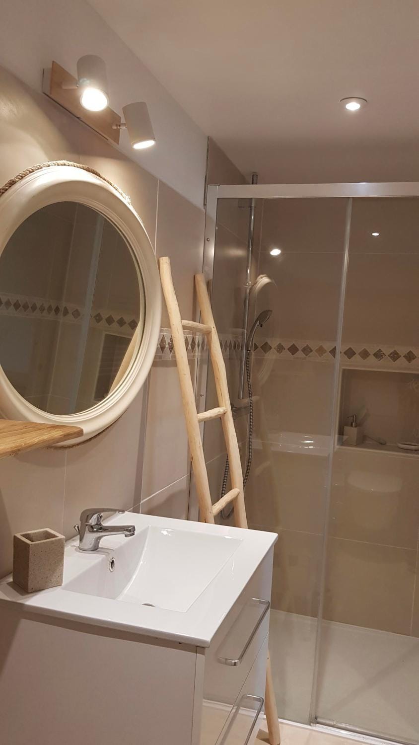 Shower, Bathroom