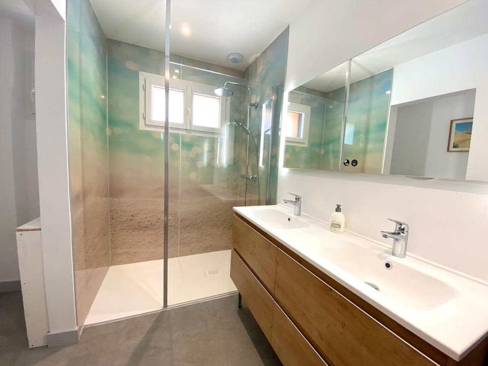 Shower, Bathroom