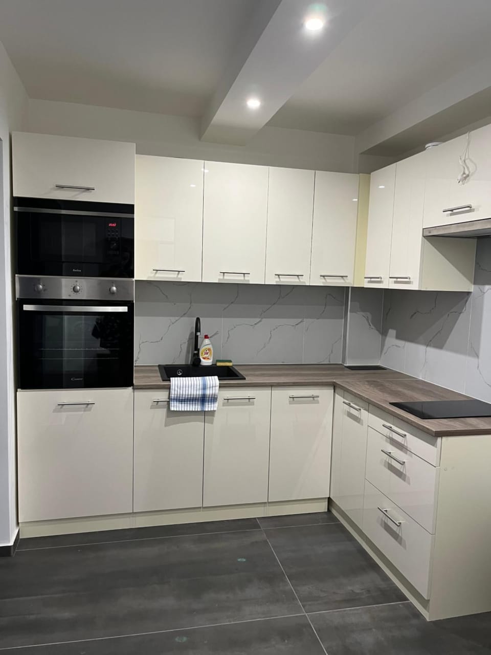 Kitchen or kitchenette, stove
