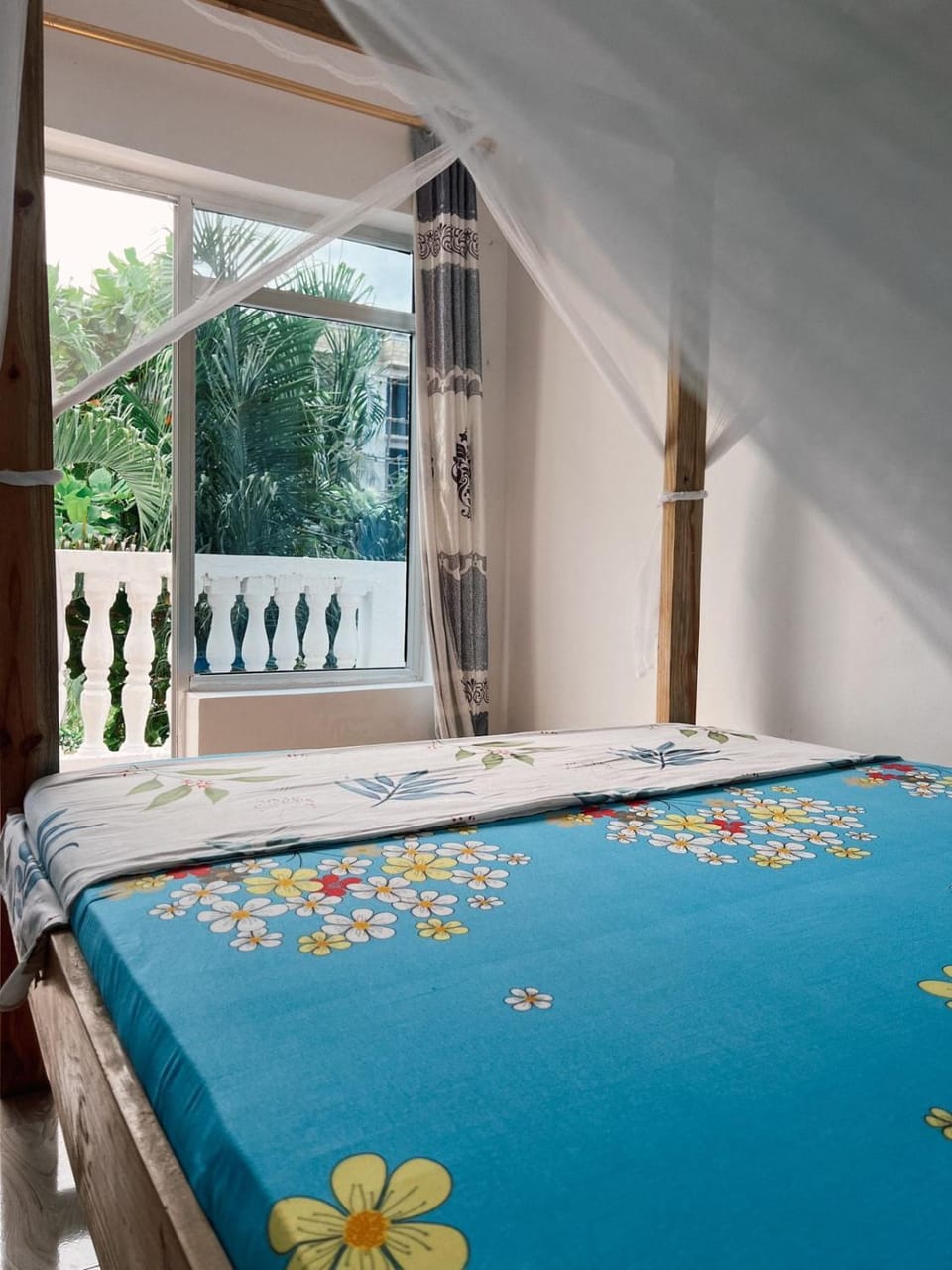 Flow Guest House & Cafe Bed and Breakfast in Tanzania