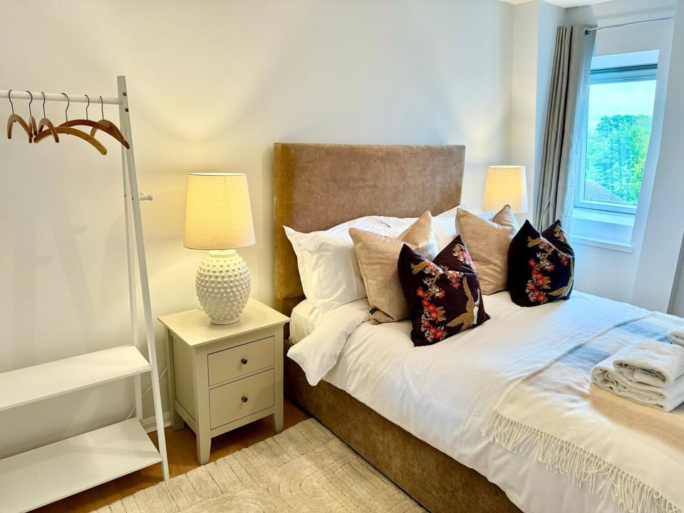 Stylish spacious 1 bed flat Apartment in West Oxfordshire District