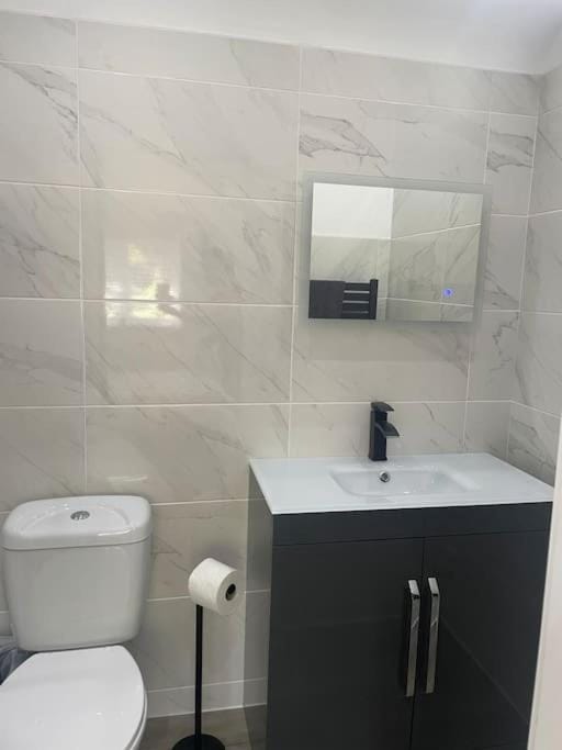 Toilet, Bathroom