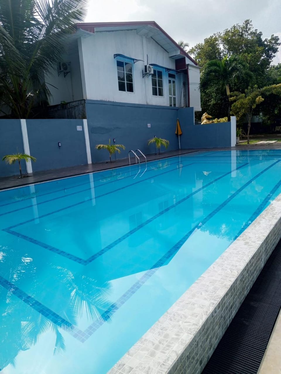 Pool view, Swimming pool, Swimming pool