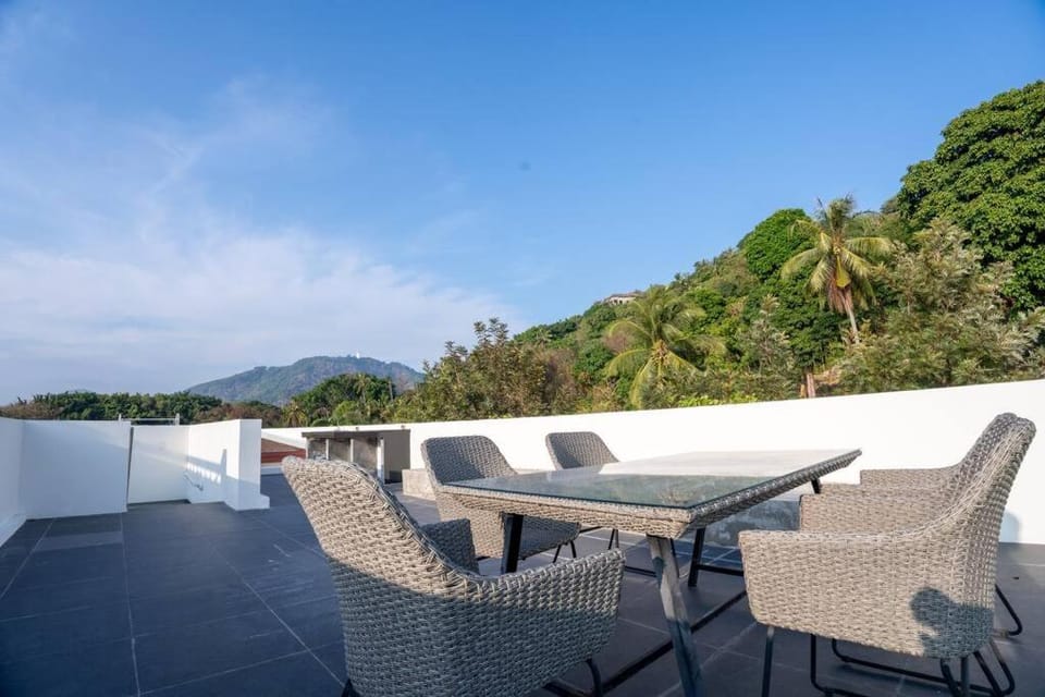 卡塔半山海景别墅villa 1 Villa in Rawai