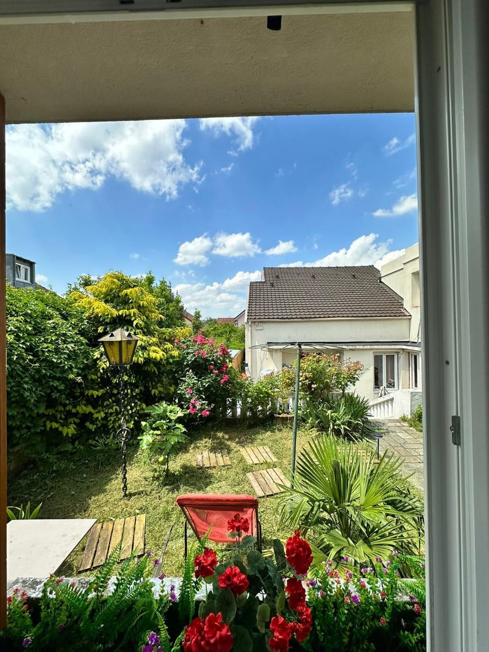 Patio, Day, Garden, Garden, Balcony/Terrace, Garden view