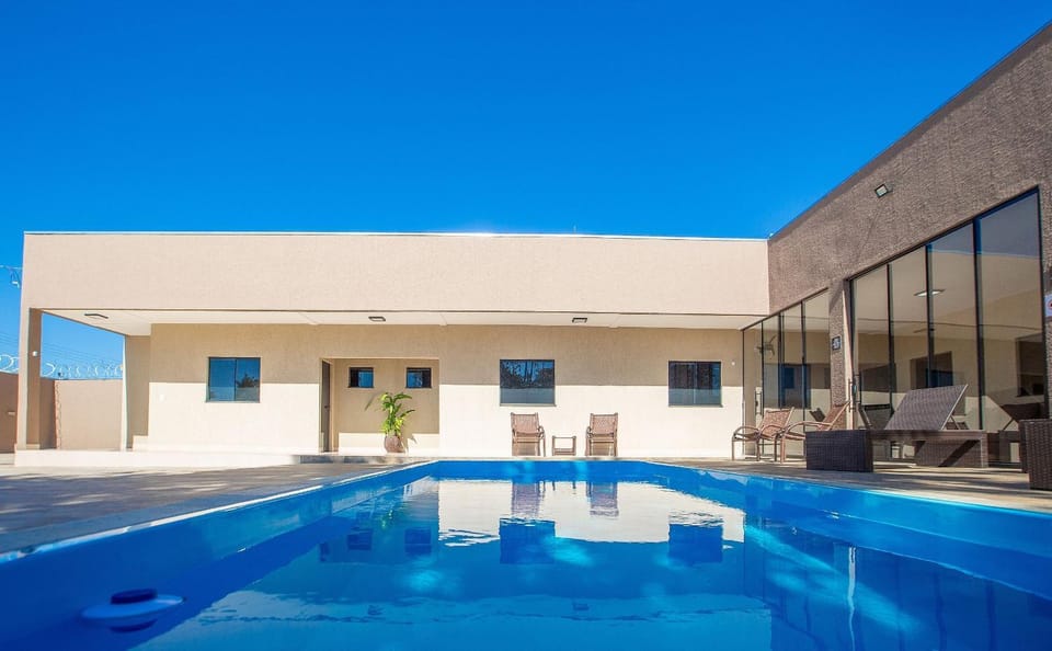 Facade/entrance, Swimming pool