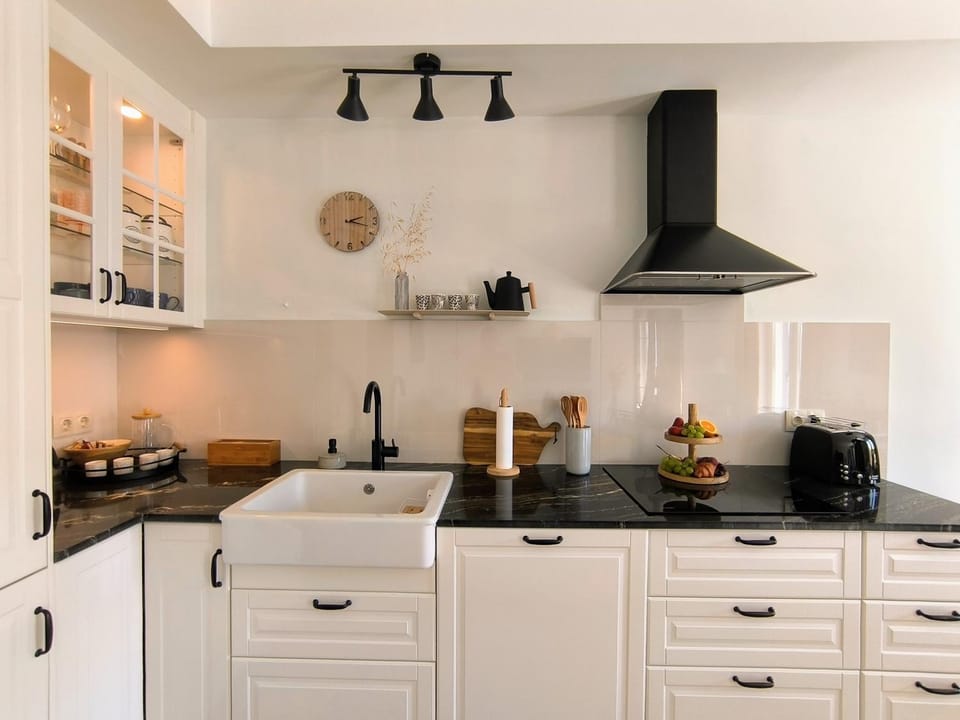 Living room, kitchen