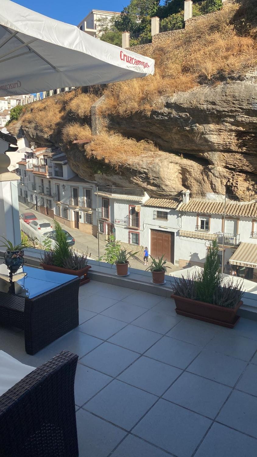 Casa Rural Las Cuevas de Setenil Country House in Sierra de Cádiz
