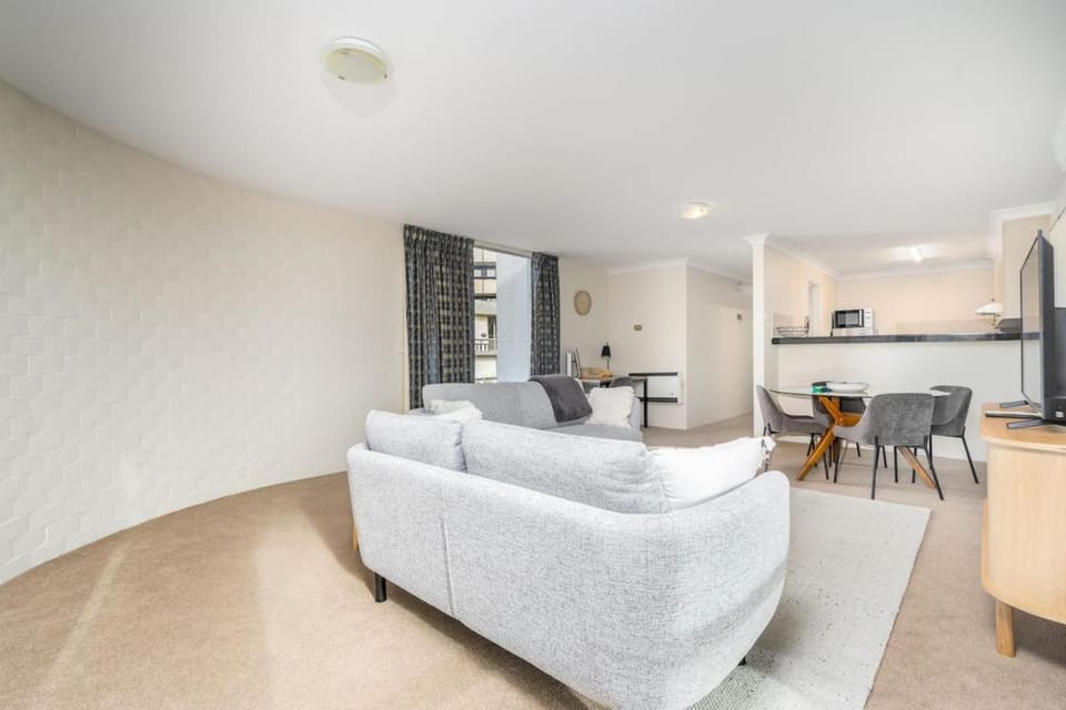 Kitchen or kitchenette, Living room, Dining area