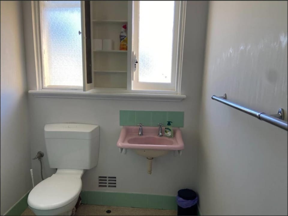 Toilet, Bathroom