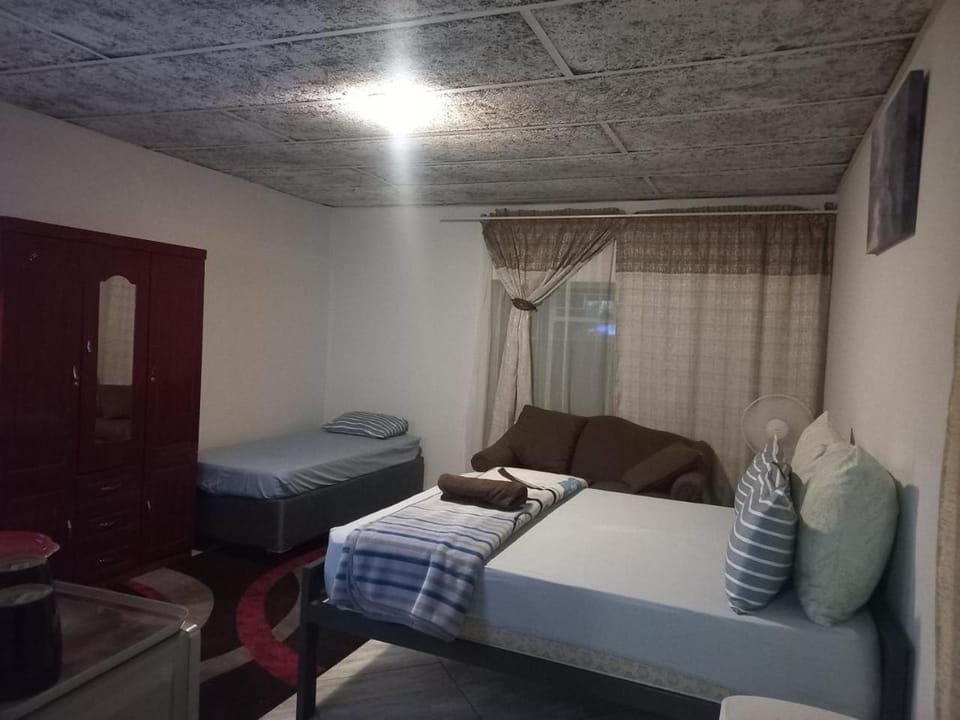 Olikaya Guest House Groblersdal Bed and Breakfast in South Africa