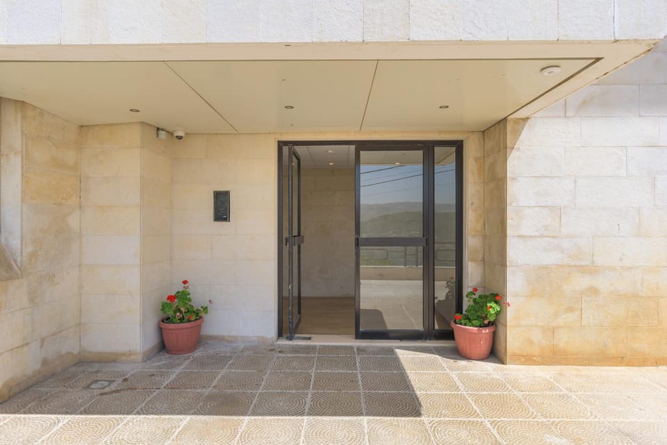 Facade/entrance, Day