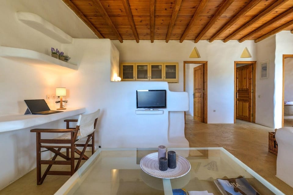 Sea-Aura House in Tinos House in Decentralized Administration of the Aegean