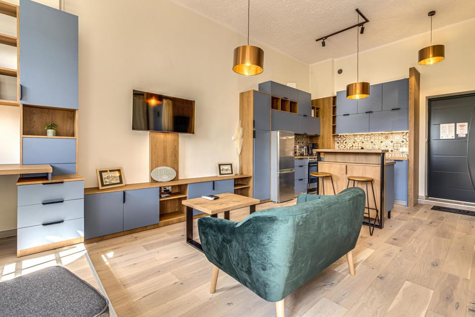 TV and multimedia, Kitchen or kitchenette