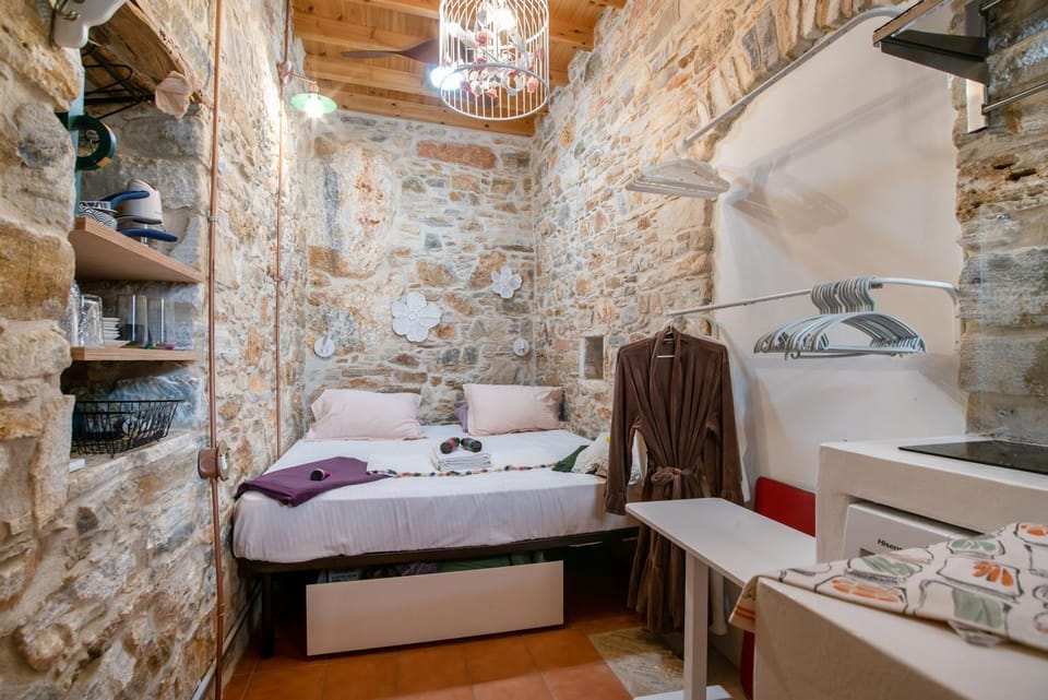 Property building, Living room, Bedroom