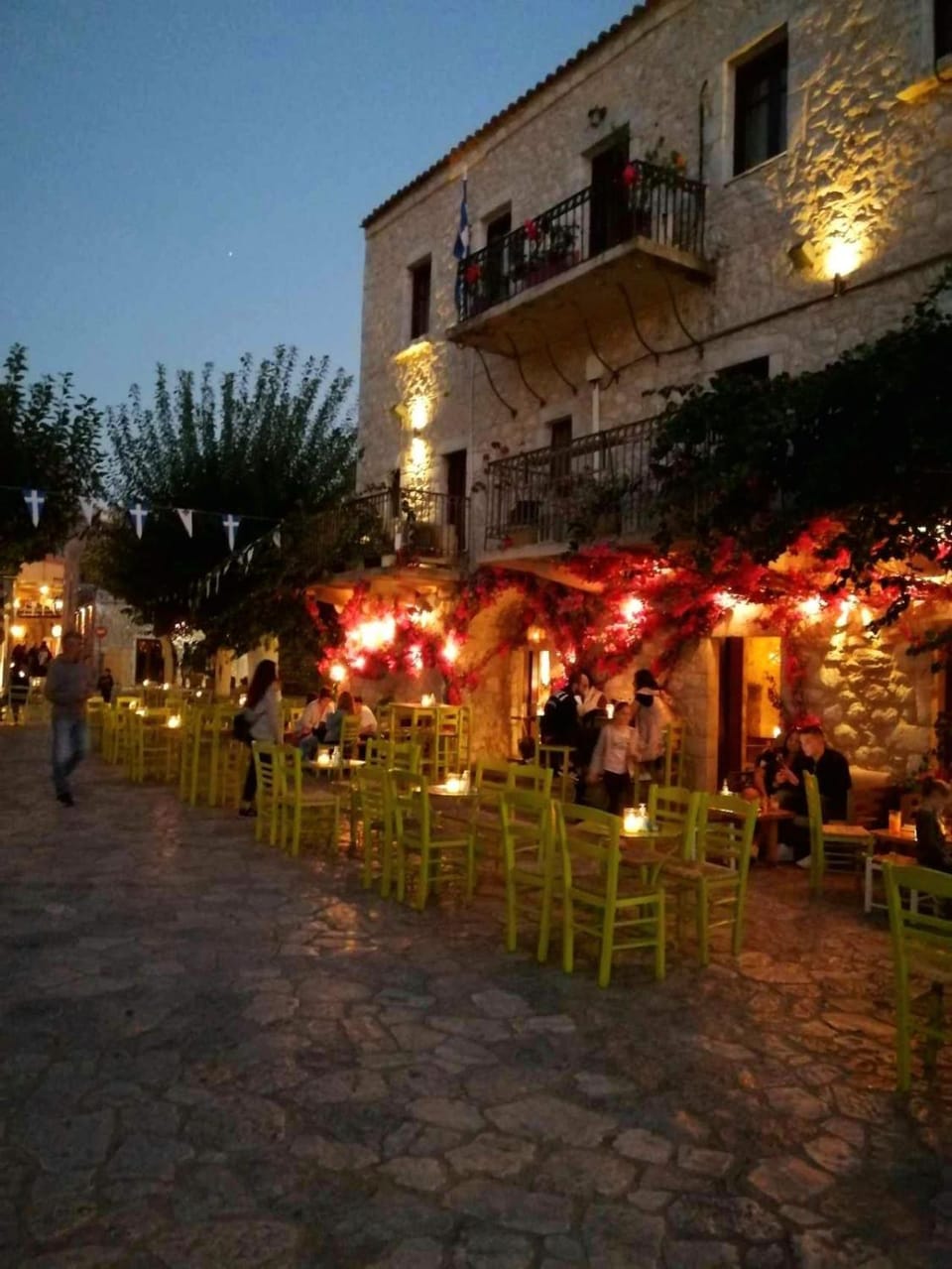 Restaurant/places to eat