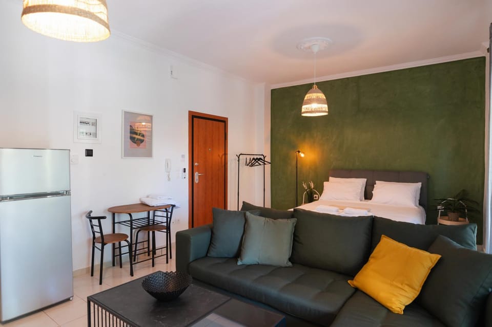 Ancient Forest by Heeaven's Hall Apartment in Alexandroupoli